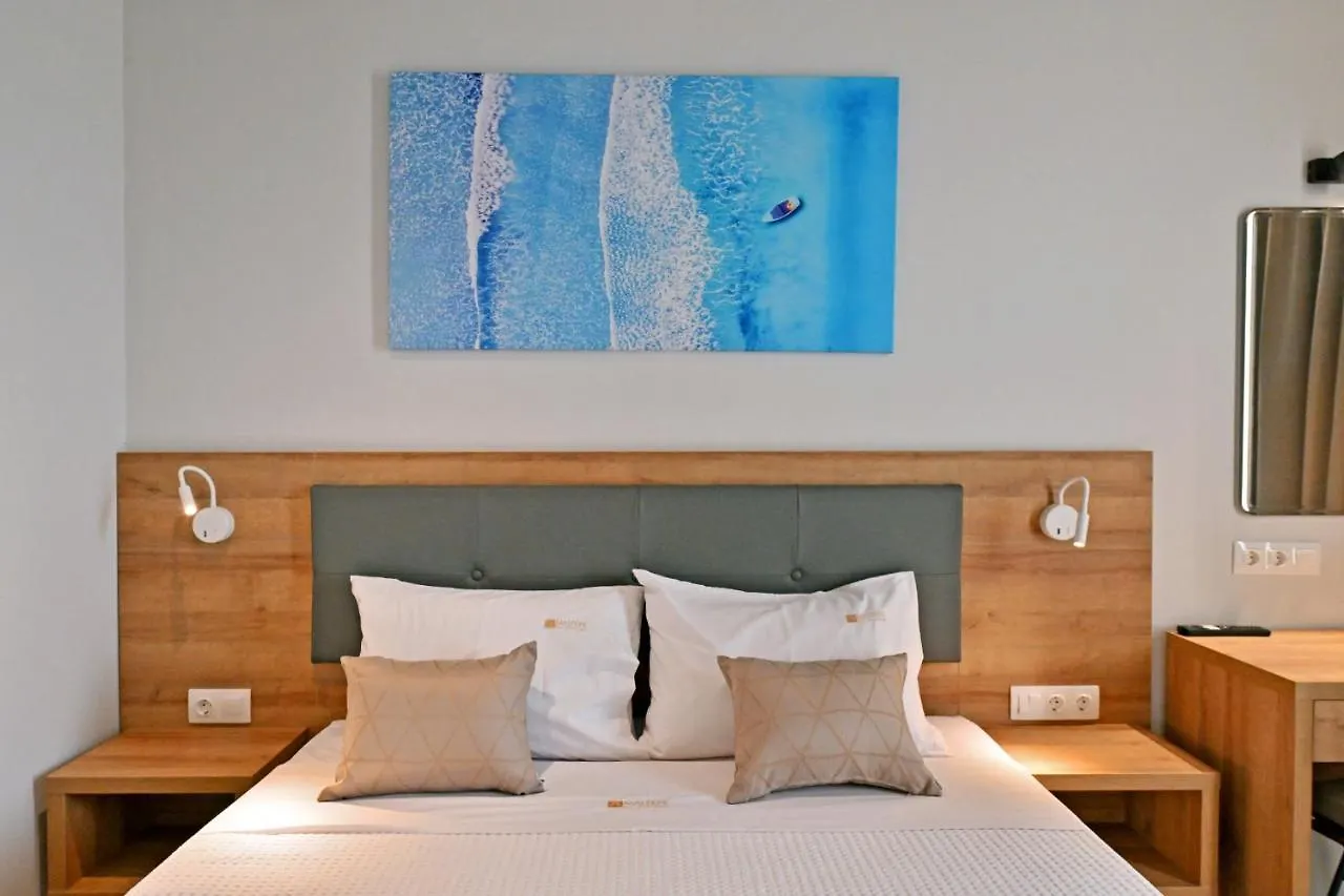 Maltepe Luxury Accommodation By Travel Pro Services Kallithea